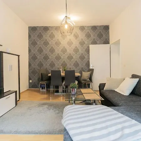 Apartmán *central_50m2_kitchen_washer_netflix_parking Cottbus